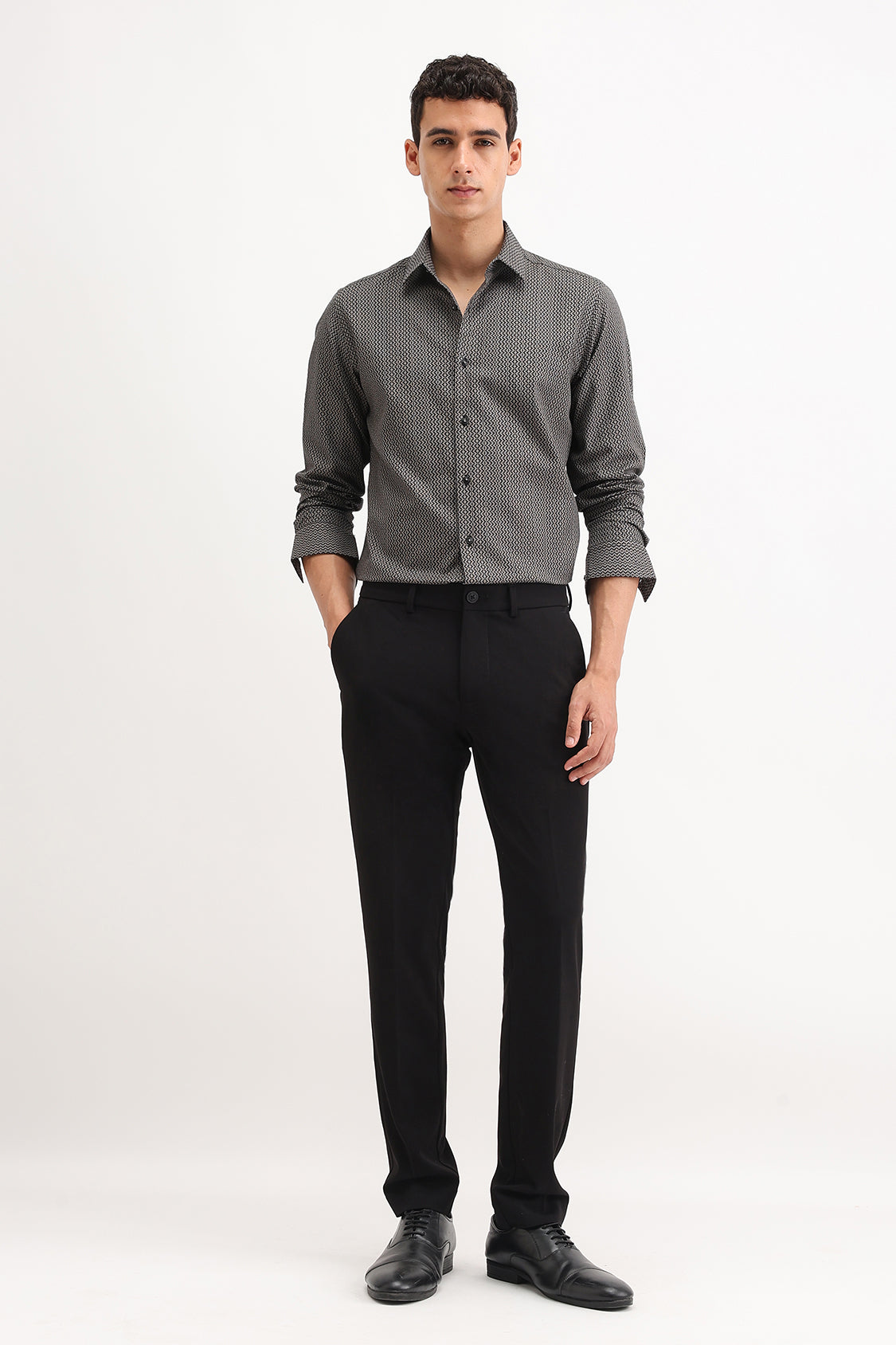 SLIM FIT CASUAL TROUSER