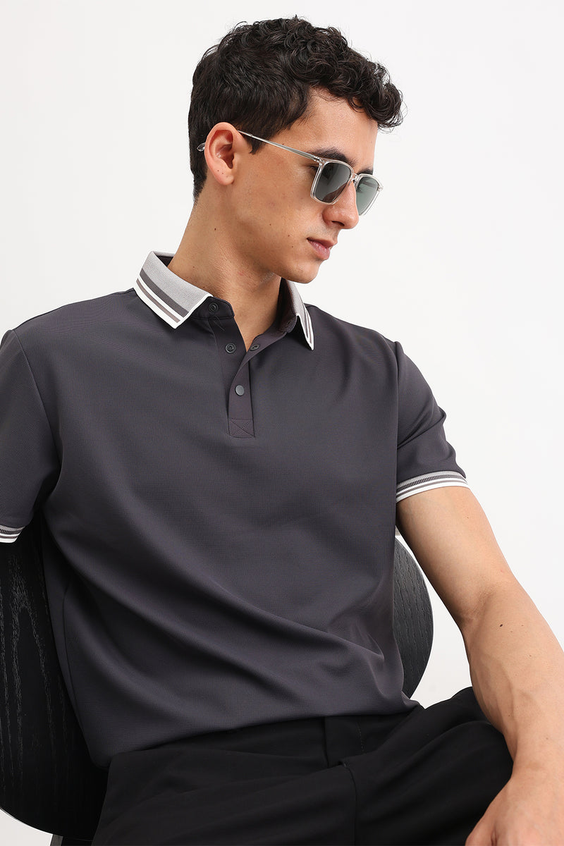 CONTRAST STRIPED COLLAR POLO T-SHIRT