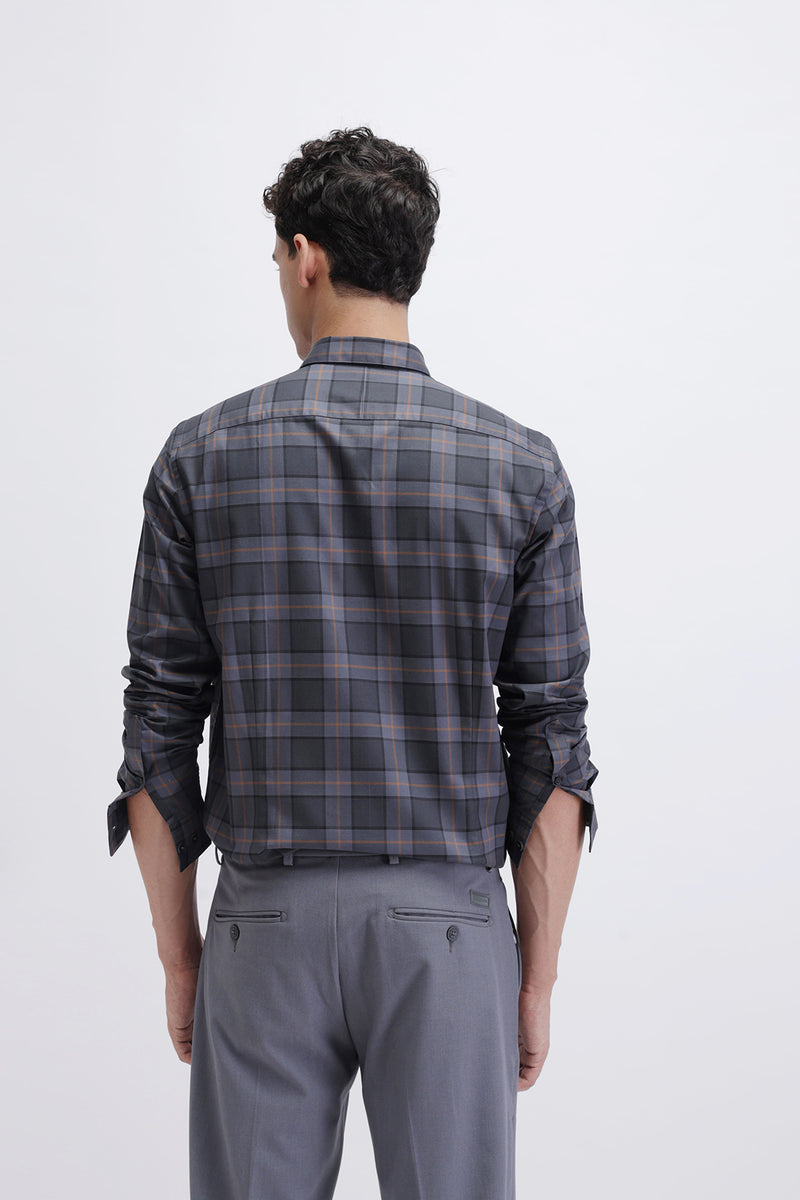 SLIM FIT CHECKED CASUAL SHIRT