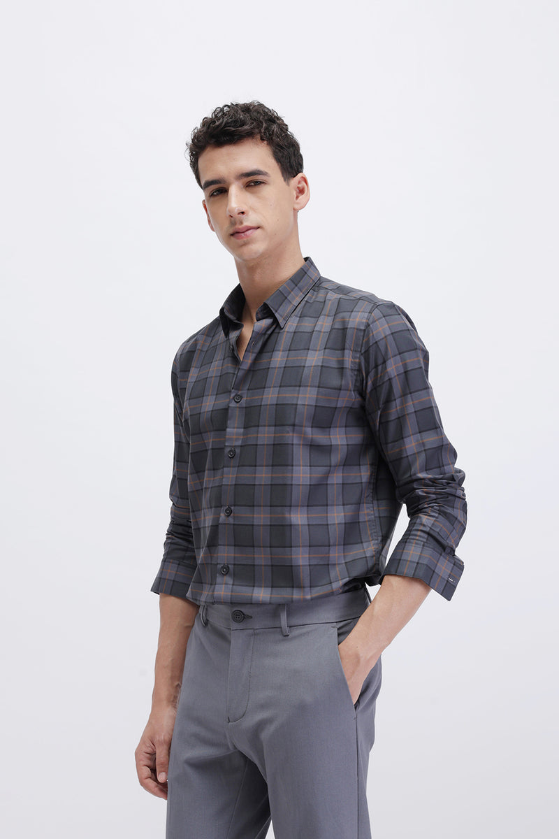 SLIM FIT CHECKED CASUAL SHIRT