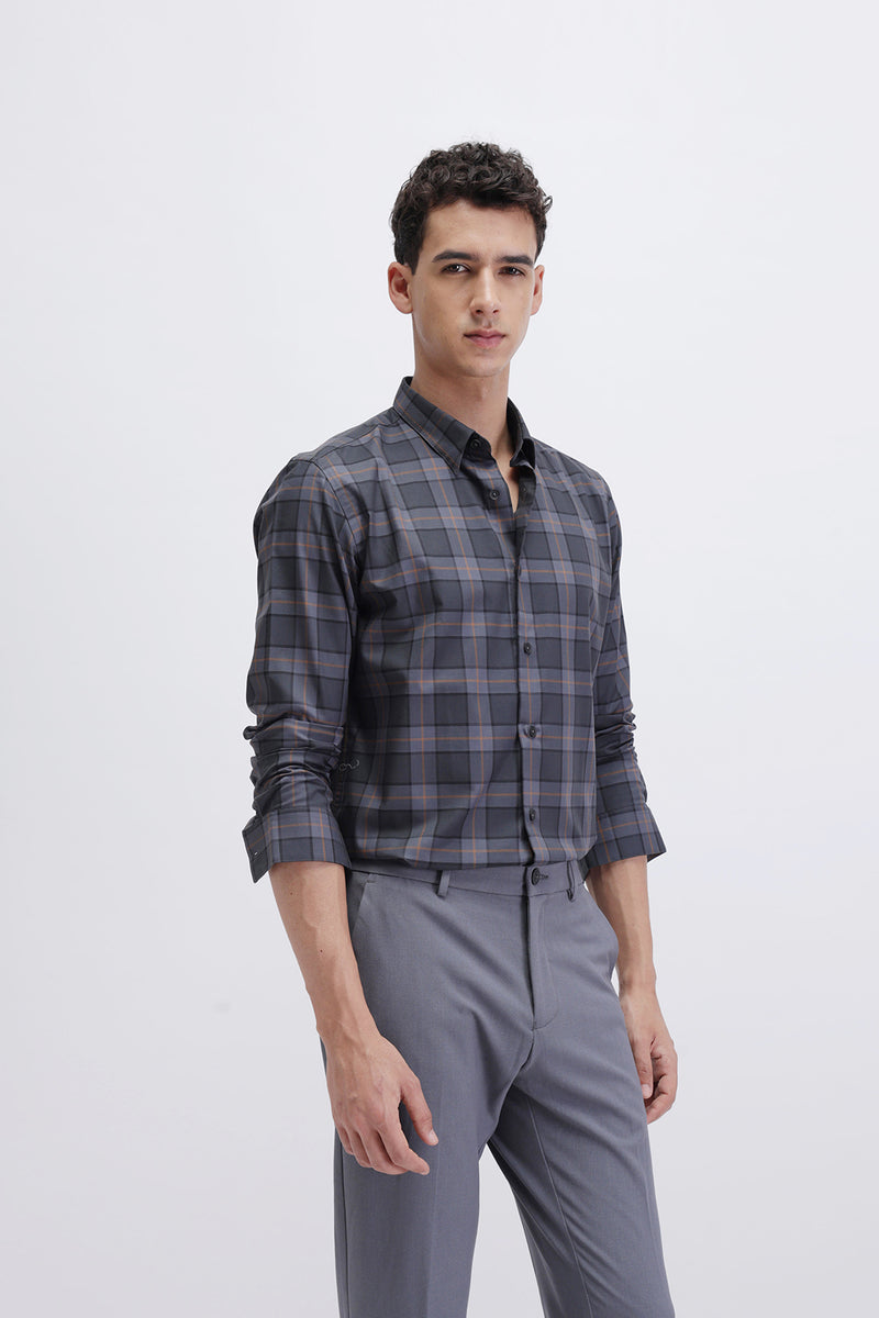 SLIM FIT CHECKED CASUAL SHIRT