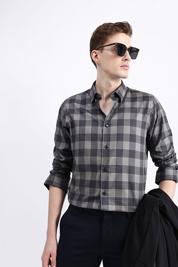 FULL SLEEVES CHECKED SHIRT