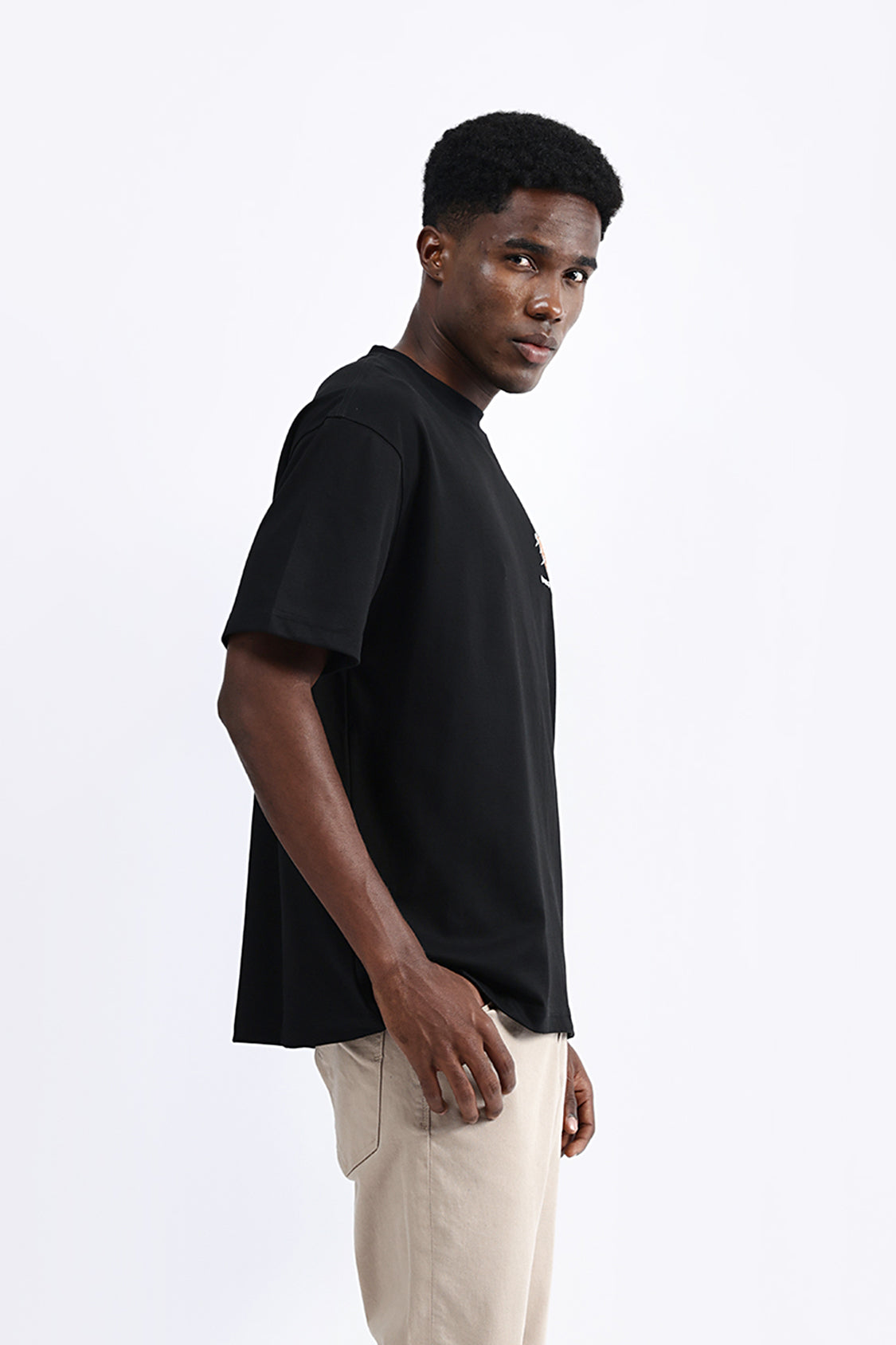 PATCH EMBROIDERED OVERSIZED TEE