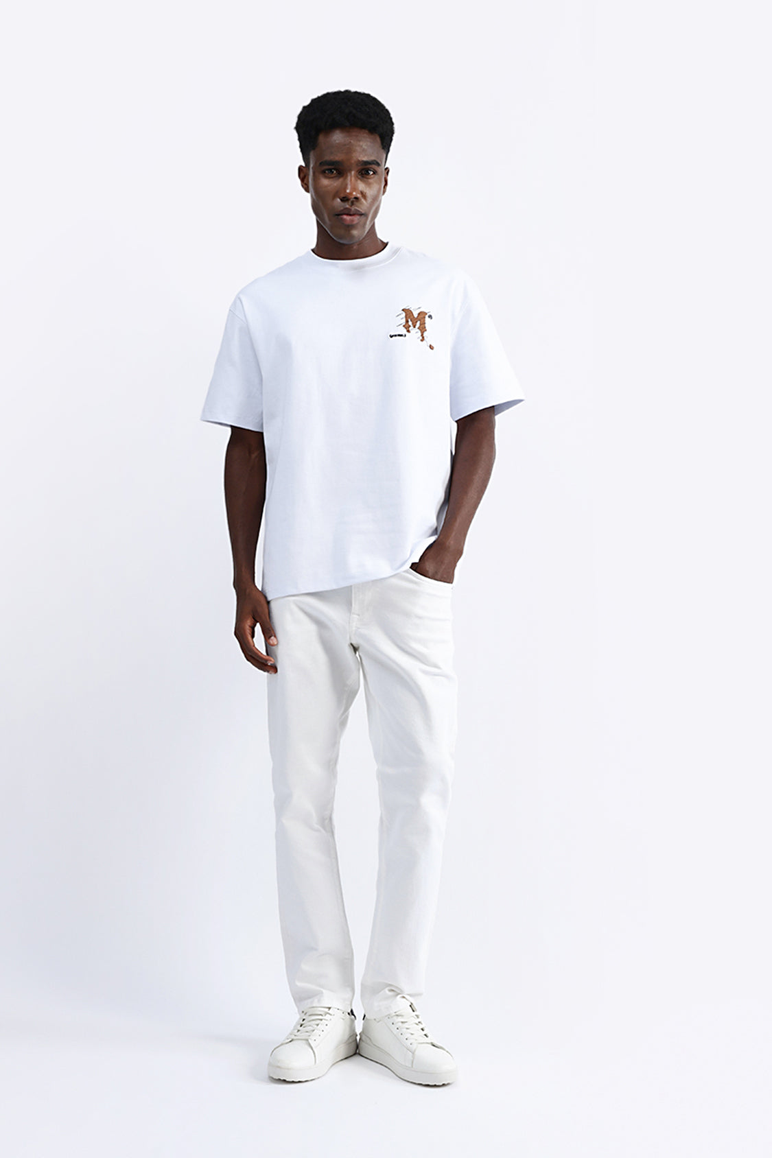 PATCH EMBROIDERED OVERSIZED TEE