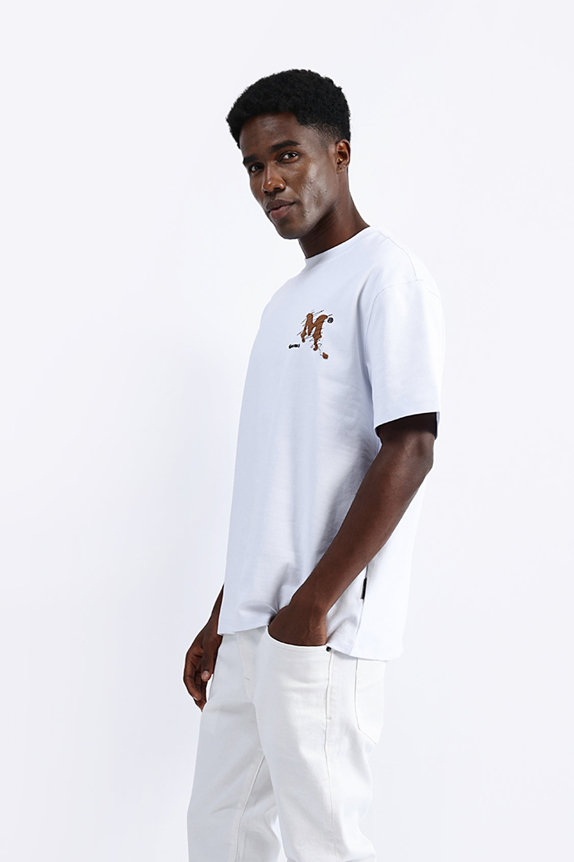 PATCH EMBROIDERED OVERSIZED TEE