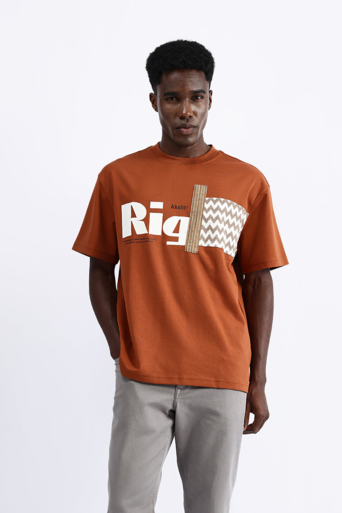 PATCH EMBROIDERED OVERSIZED TEE