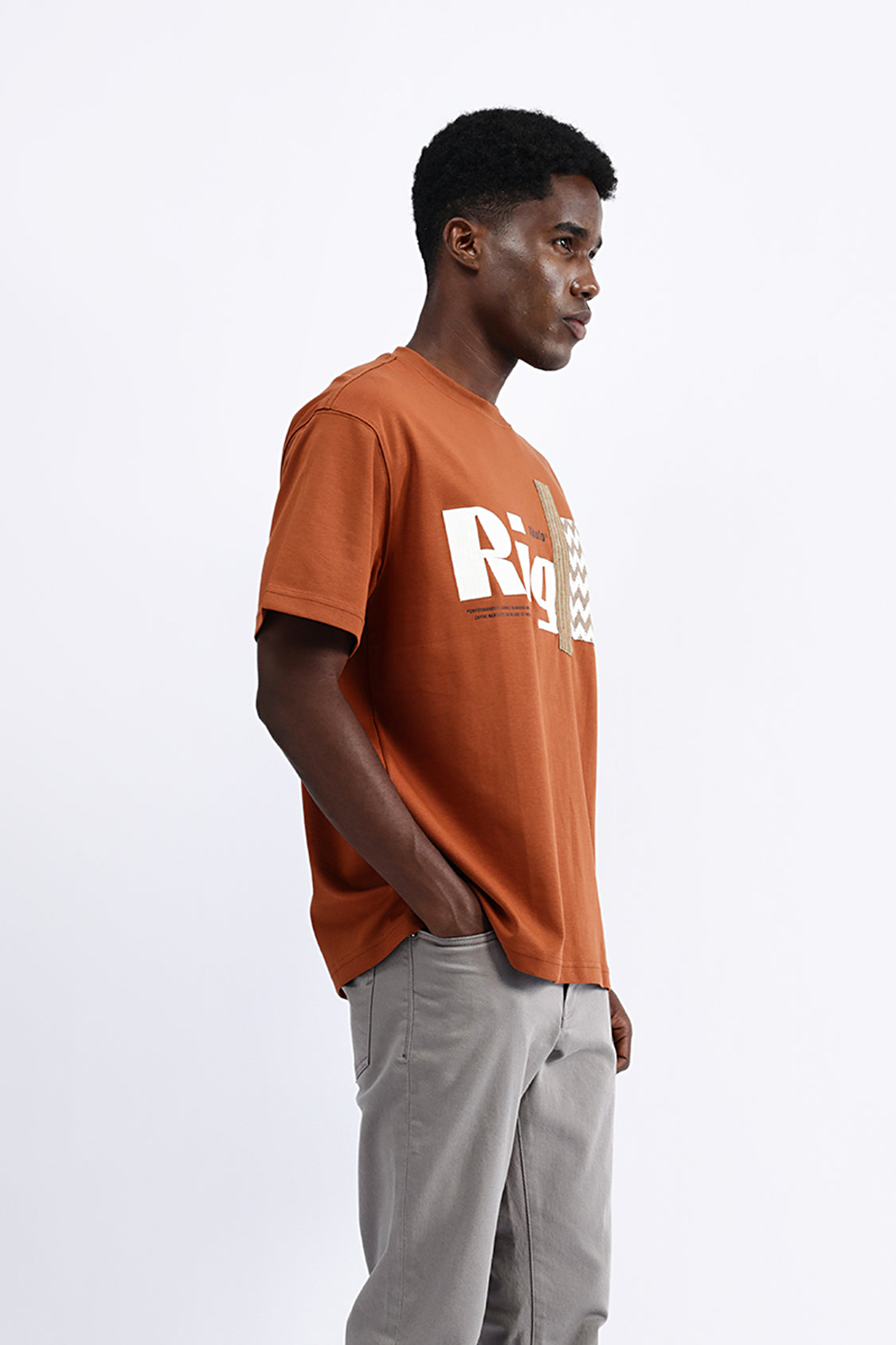 PATCH EMBROIDERED OVERSIZED TEE