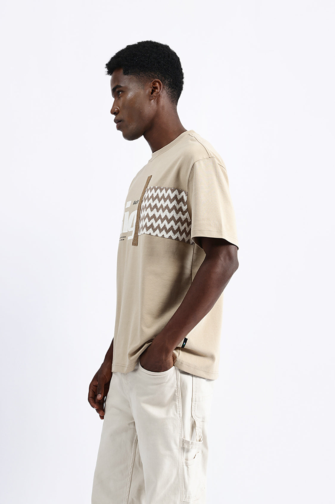 PATCH EMBROIDERED OVERSIZED TEE