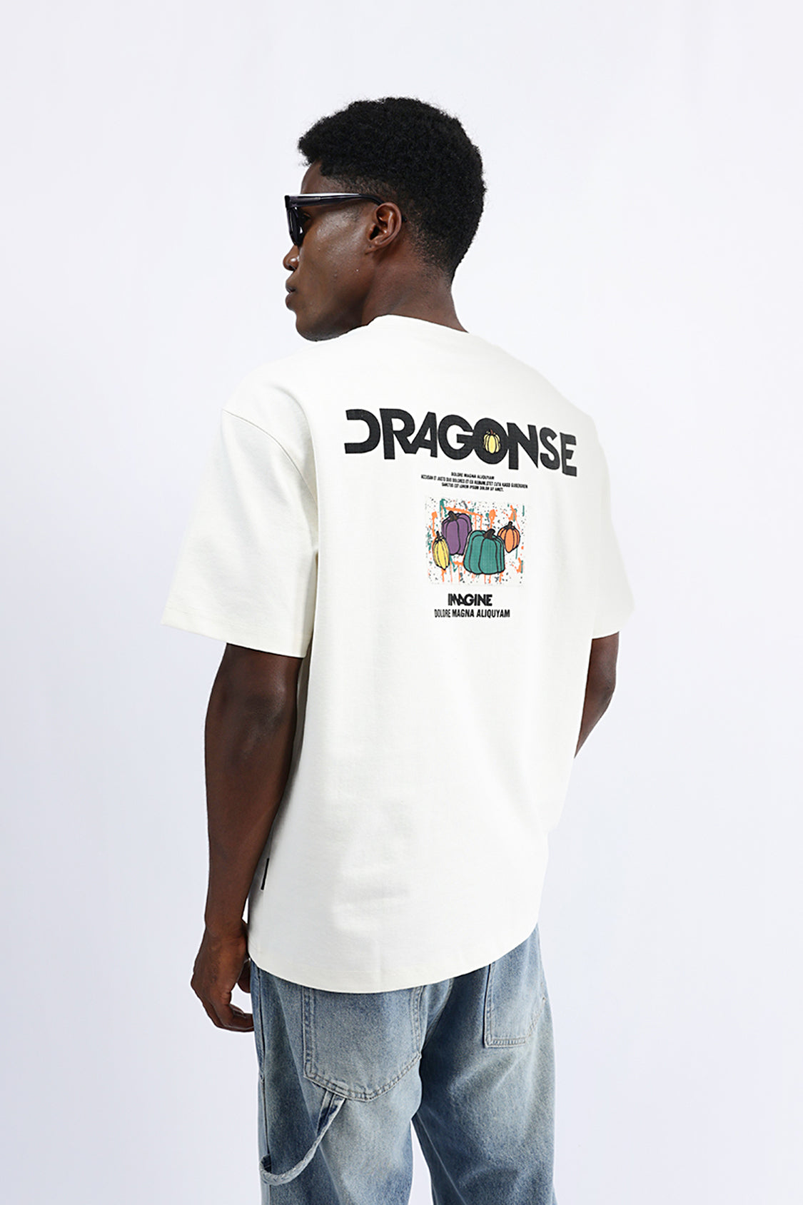 GRAPHIC BACKPRINT OVERSIZED TEES