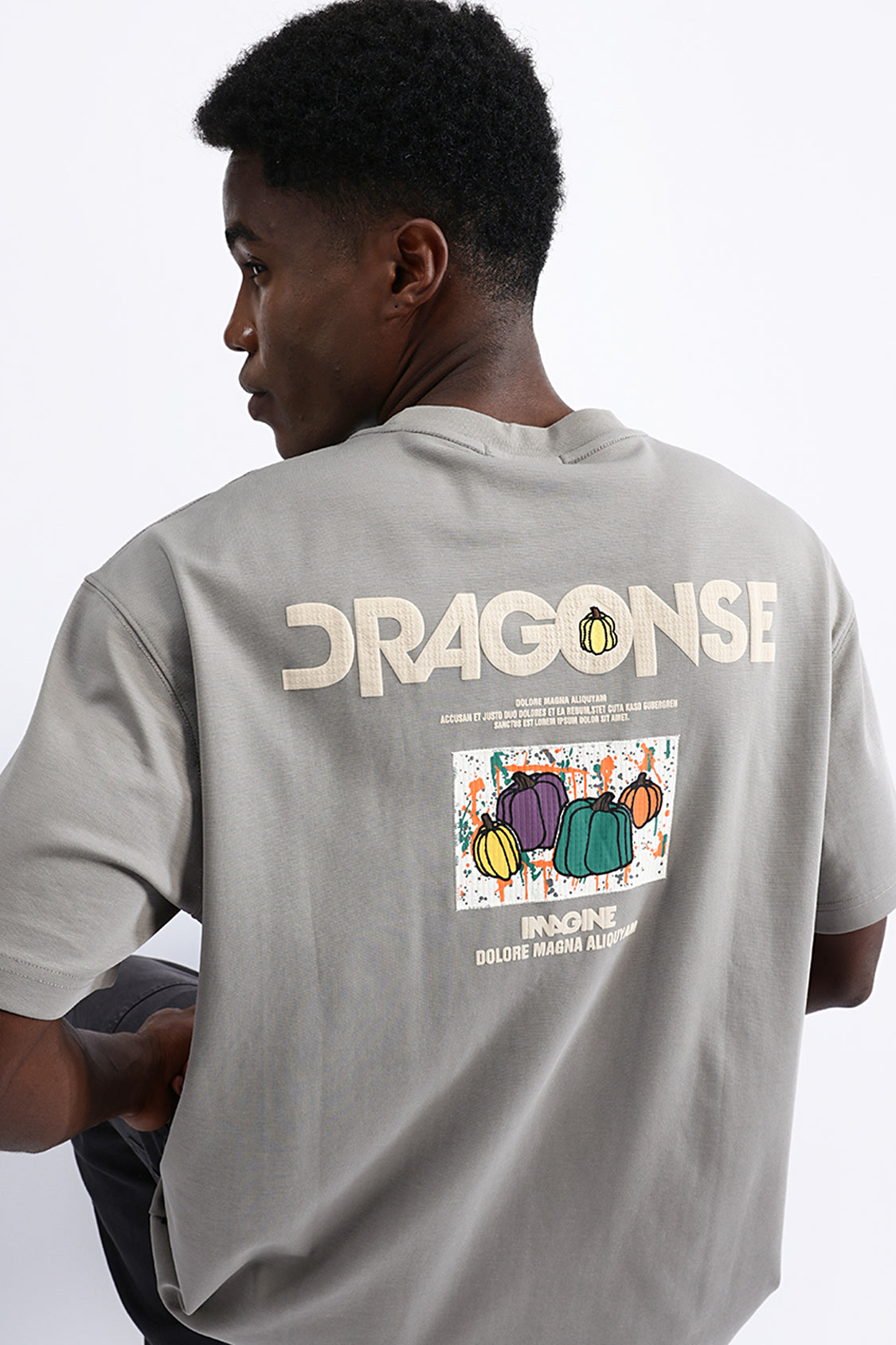 GRAPHIC BACKPRINT OVERSIZED TEES