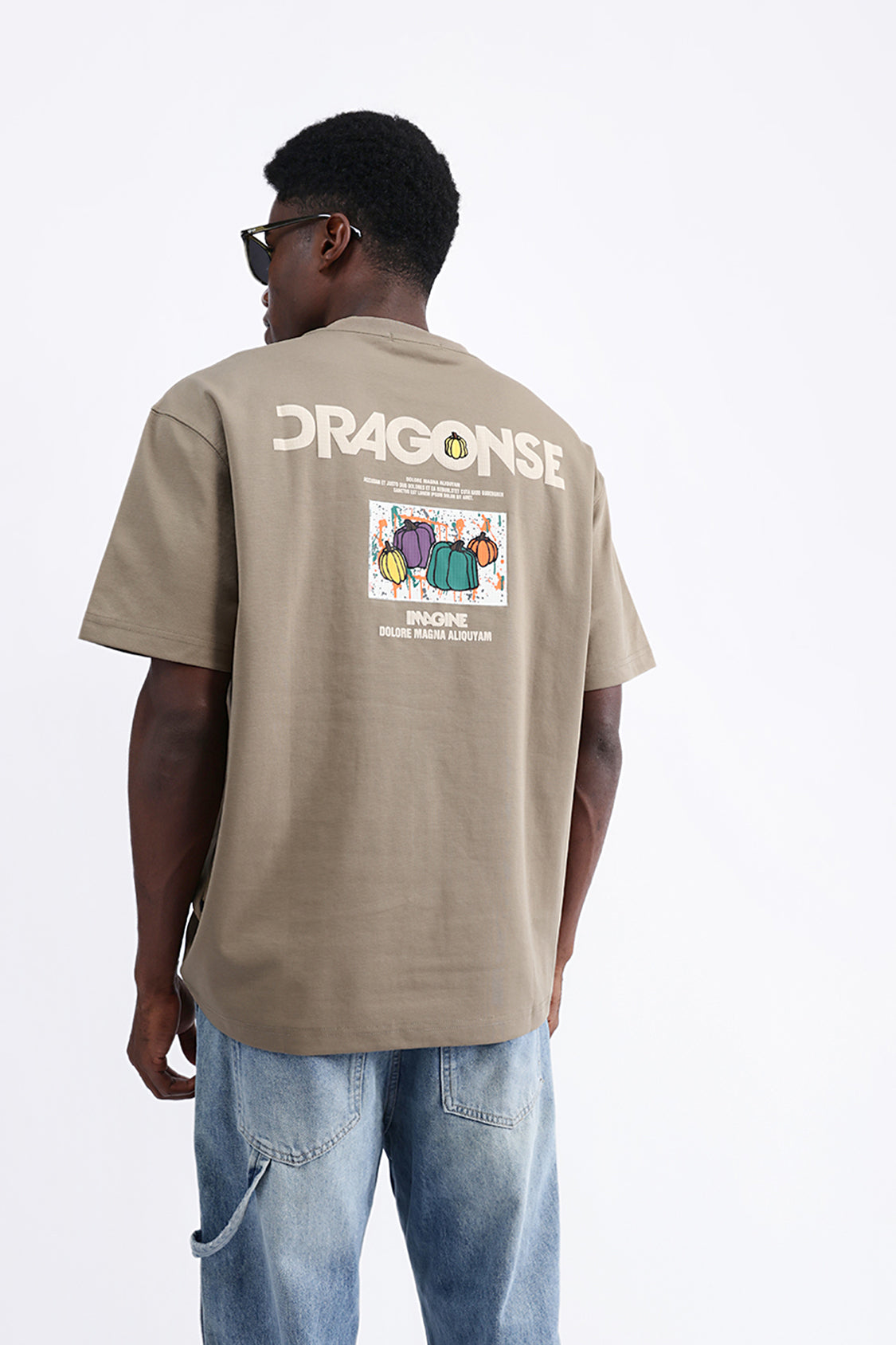 GRAPHIC BACKPRINT OVERSIZED TEES