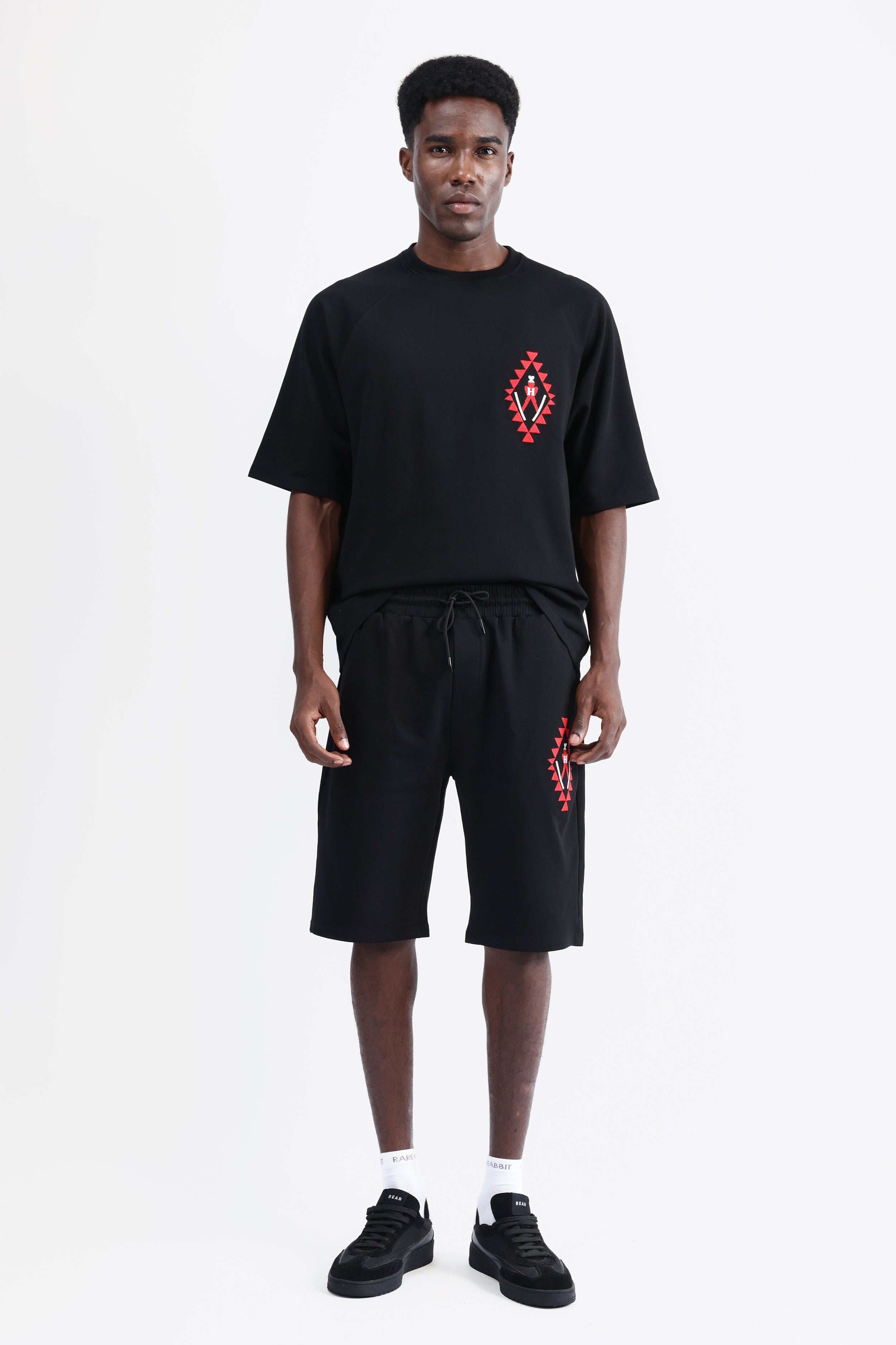 EMBROIDERED OVERSIZED T-SHIRT