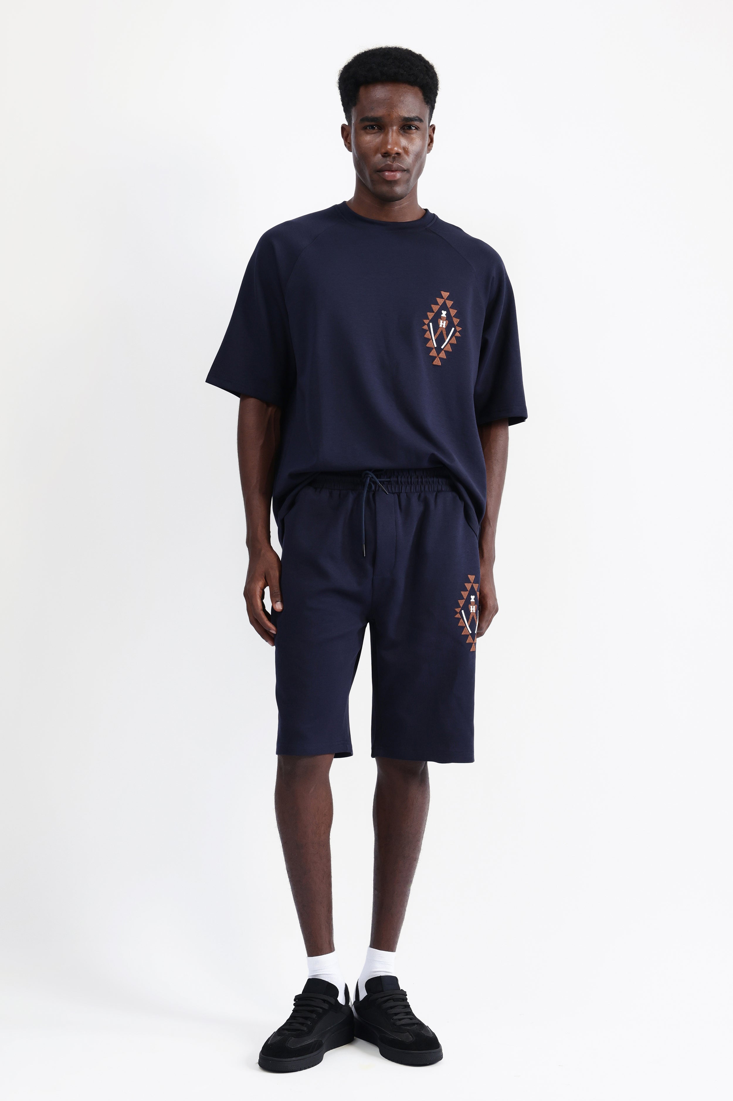 EMBROIDERED OVERSIZED T-SHIRT