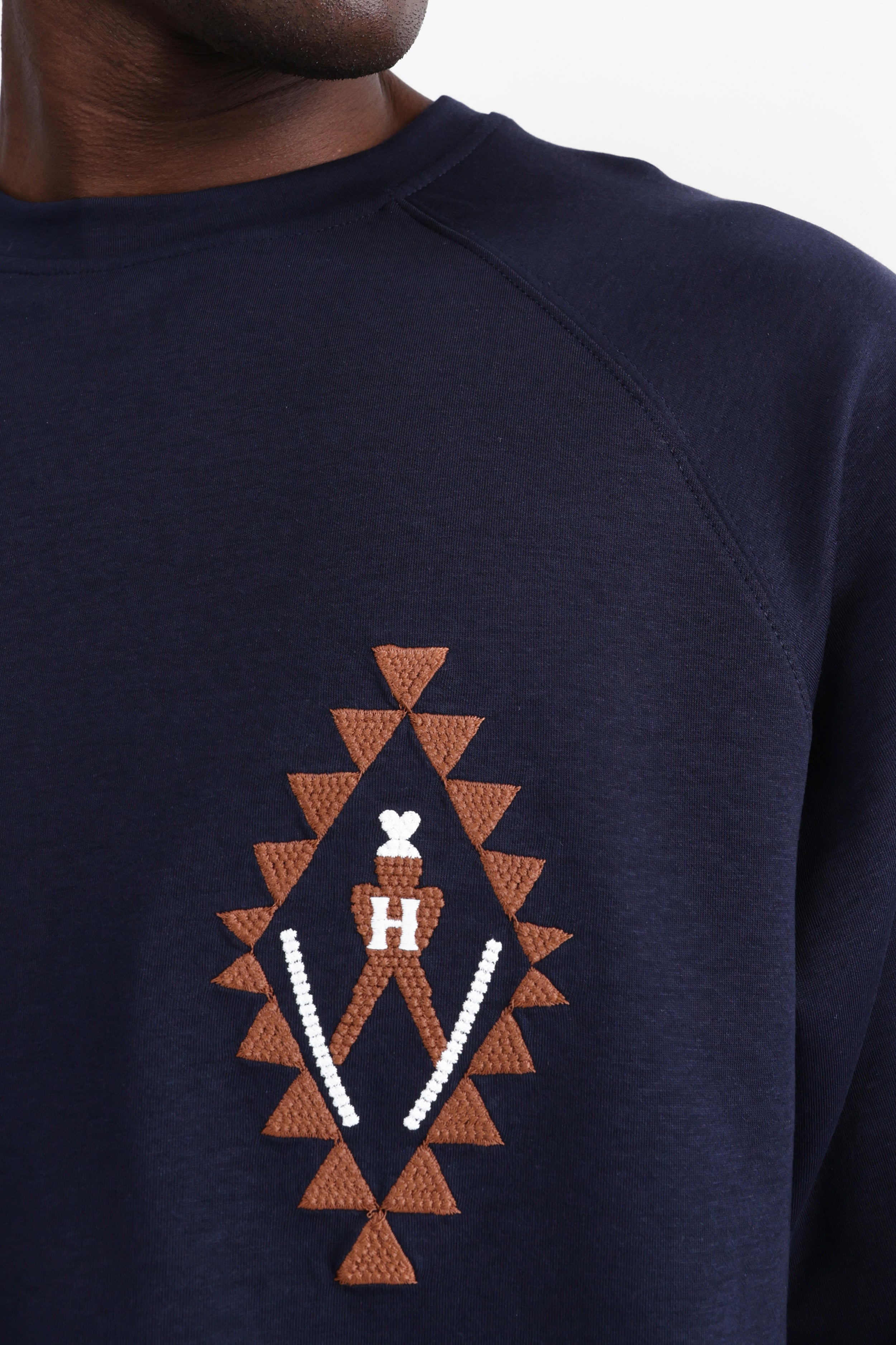 EMBROIDERED OVERSIZED T-SHIRT