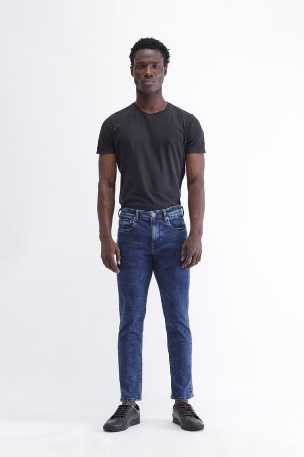 SLIM FIT DARK WASH JEANS