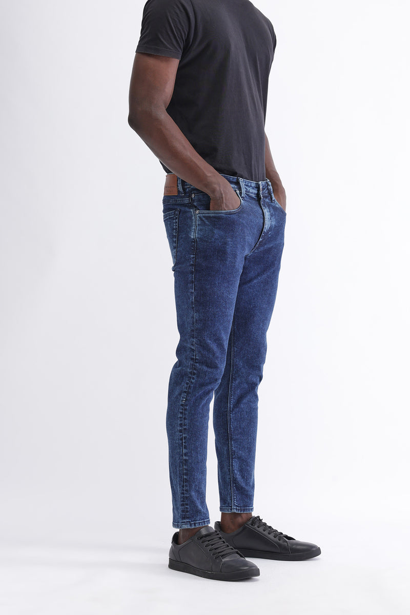 SLIM FIT DARK WASH JEANS
