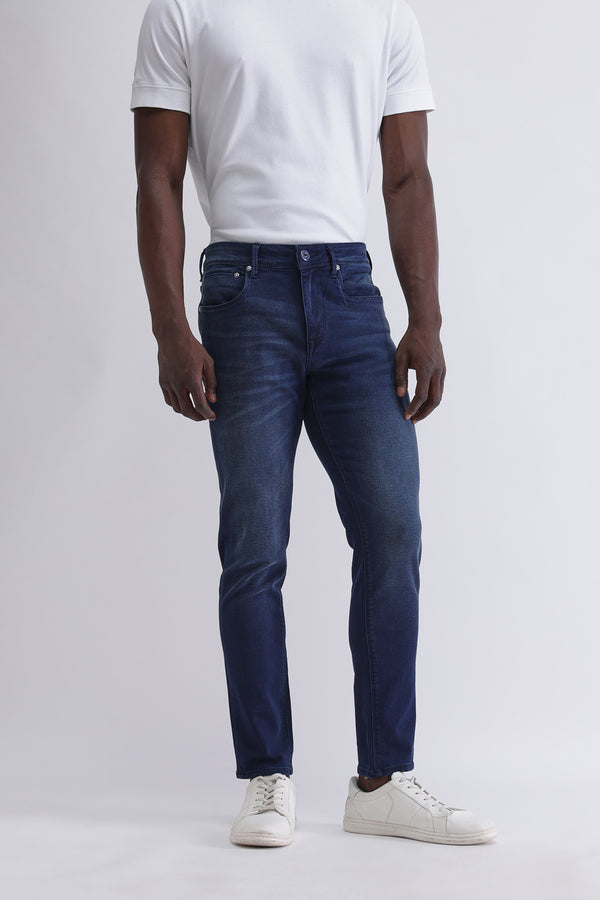 SLIM FIT DARK WASH JEANS