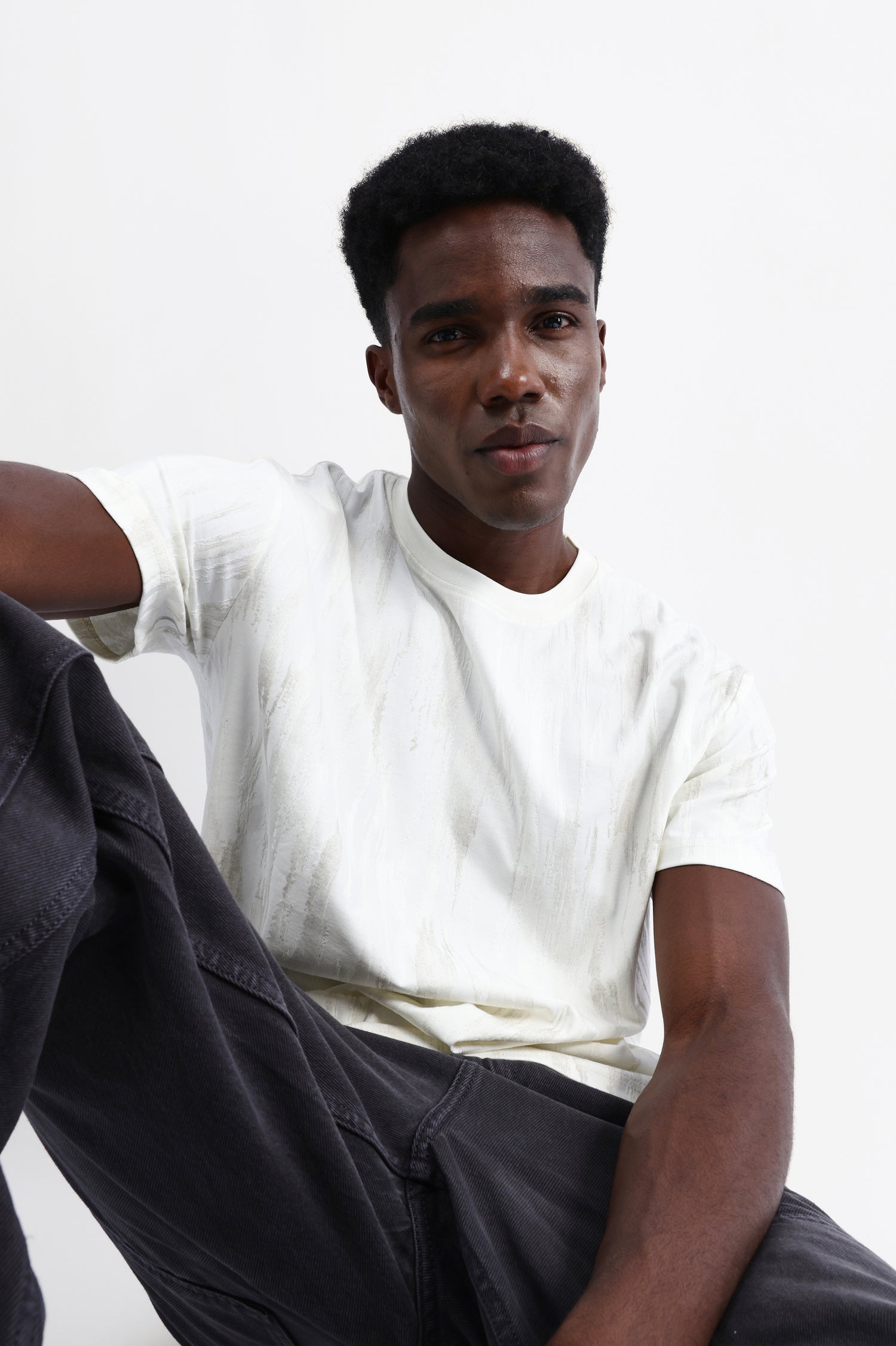 OVERSIZED TEXTURED T-SHIRT