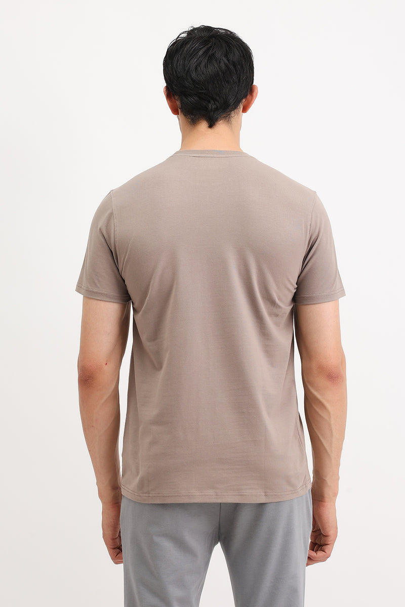 EMBOSSED PRINT T-SHIRT