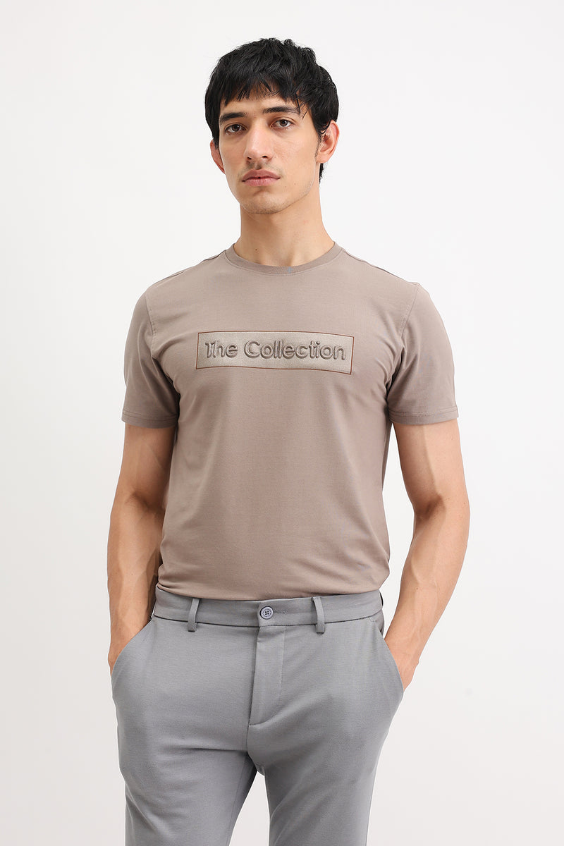 EMBOSSED PRINT T-SHIRT