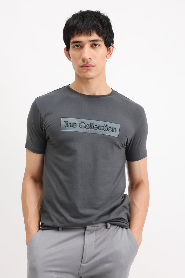 EMBOSSED PRINT T-SHIRT