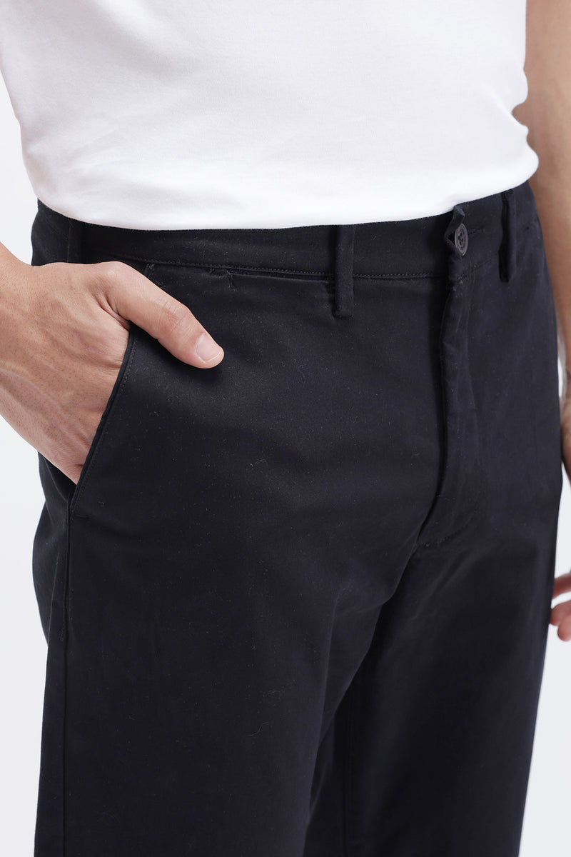SLIM FIT CLASSIC SOLID TROUSER