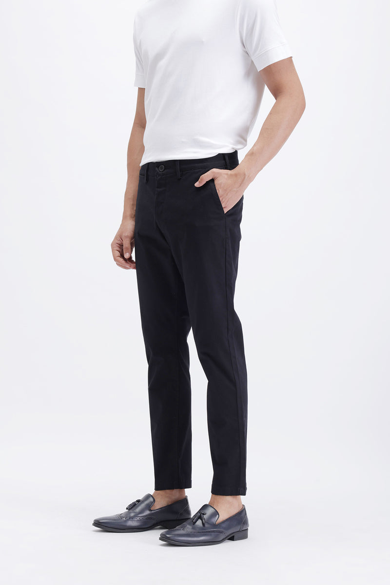 SLIM FIT CLASSIC SOLID TROUSER