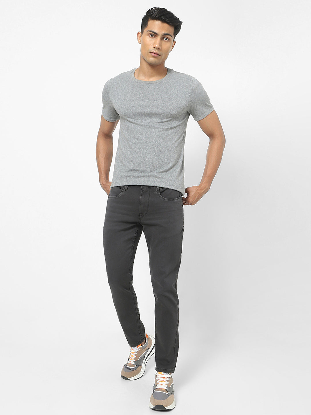 Men Slim Mid Rise Grey Jeans