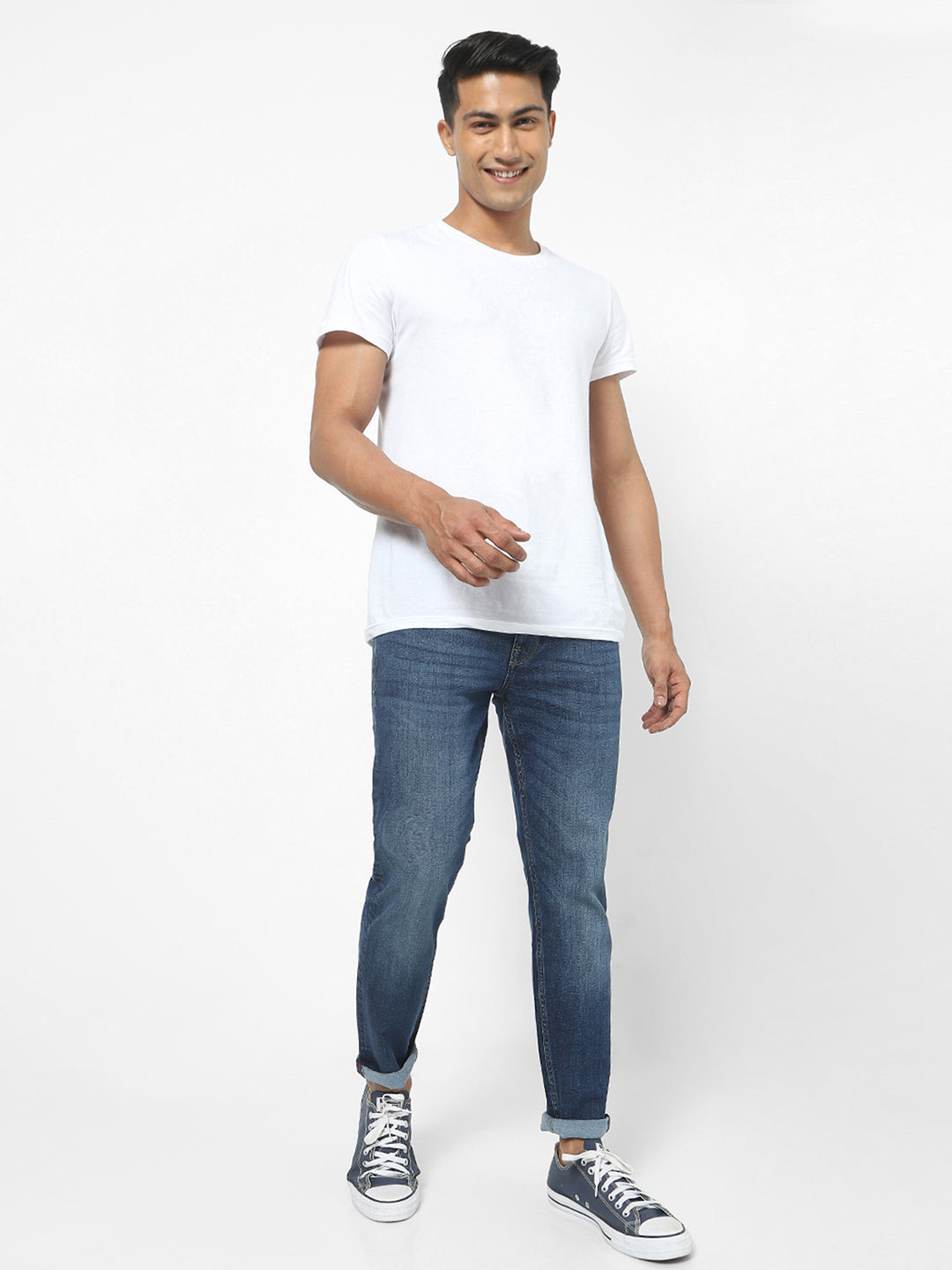 Men Slim Mid Rise Blue Jeans