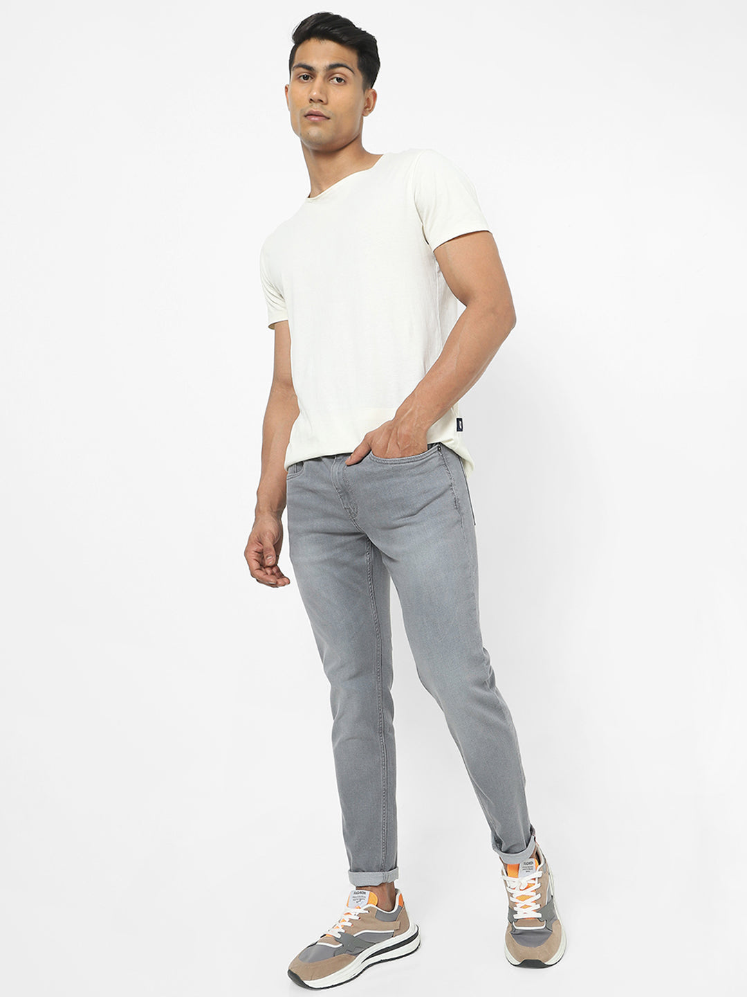 Men Slim Mid Rise Grey Jeans